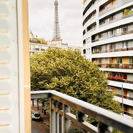 Cosy Appartement Avec Vue Tour Eiffel Paris Luaran gambar